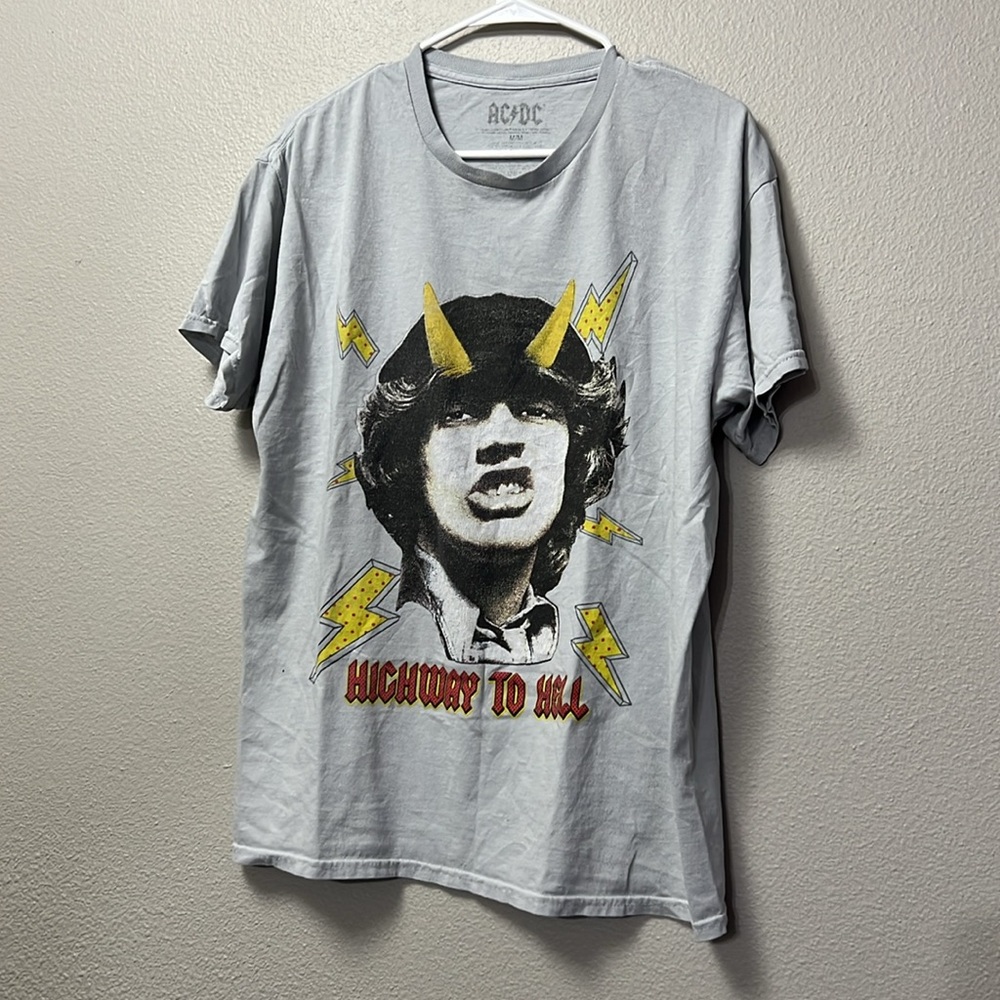 Urban Outfitters AC/DC Highway to Hell T-Shirt - Picture 13 of 13